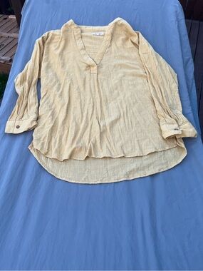 Rip Curl Straw Yellow gold V split neck Long Sleeve Blouse. Womens XL. Cotton